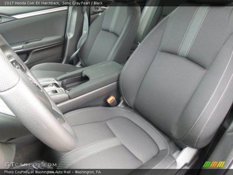 Sonic Gray Pearl / Black 2017 Honda Civic EX Hatchback