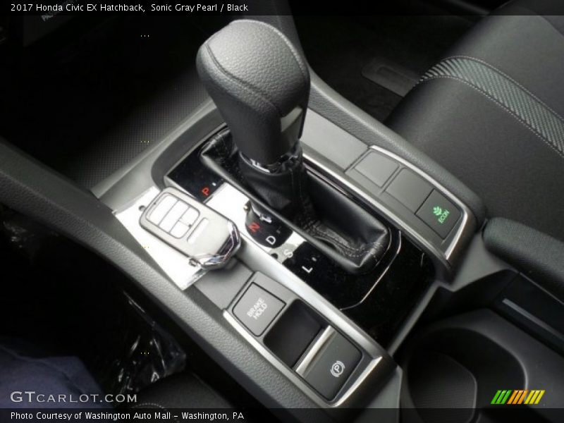 Sonic Gray Pearl / Black 2017 Honda Civic EX Hatchback