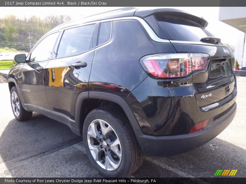 Black / Black/Ski Gray 2017 Jeep Compass Limited 4x4