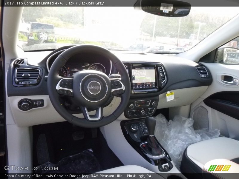 2017 Compass Limited 4x4 Black/Ski Gray Interior