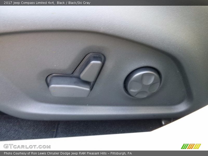 Black / Black/Ski Gray 2017 Jeep Compass Limited 4x4