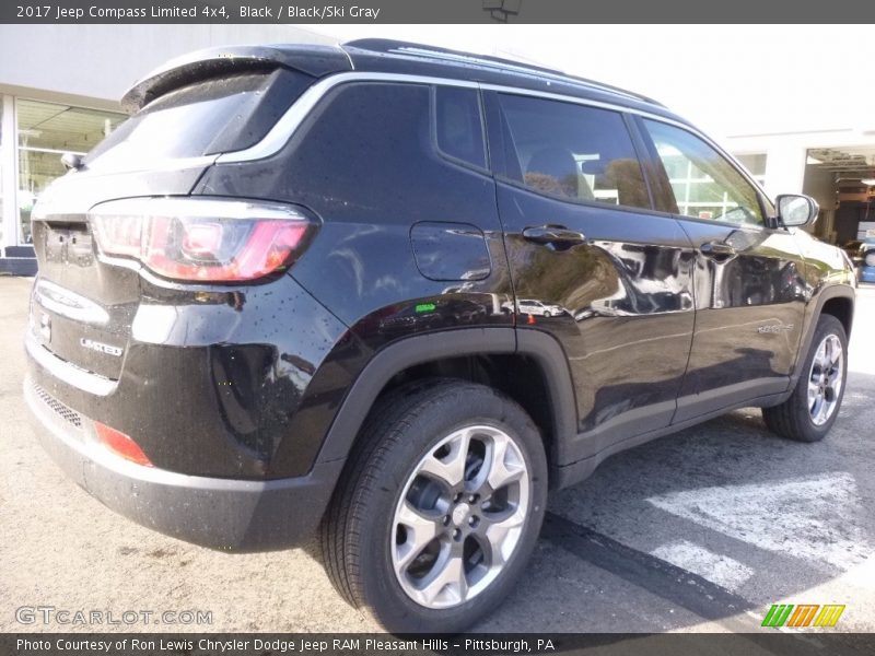 Black / Black/Ski Gray 2017 Jeep Compass Limited 4x4