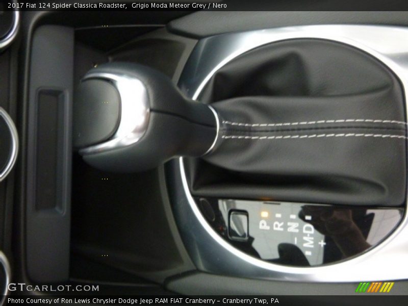 Grigio Moda Meteor Grey / Nero 2017 Fiat 124 Spider Classica Roadster