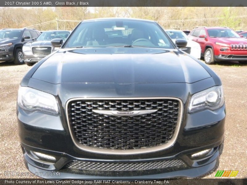 Gloss Black / Black 2017 Chrysler 300 S AWD