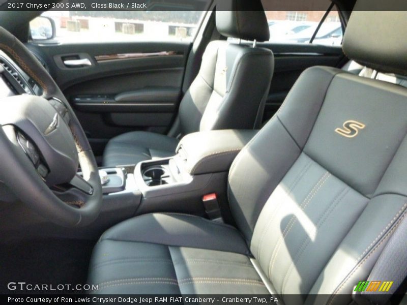 Gloss Black / Black 2017 Chrysler 300 S AWD