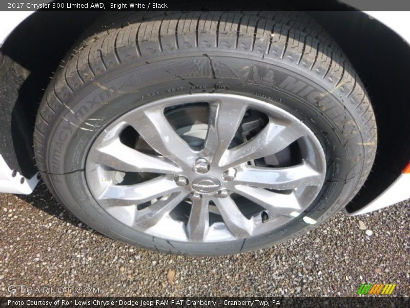 Bright White / Black 2017 Chrysler 300 Limited AWD