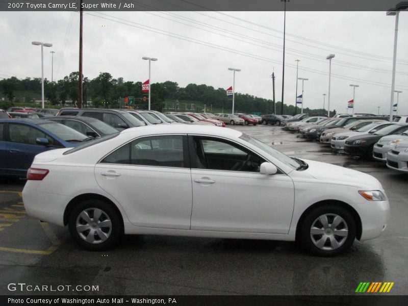 Super White / Ash 2007 Toyota Camry LE