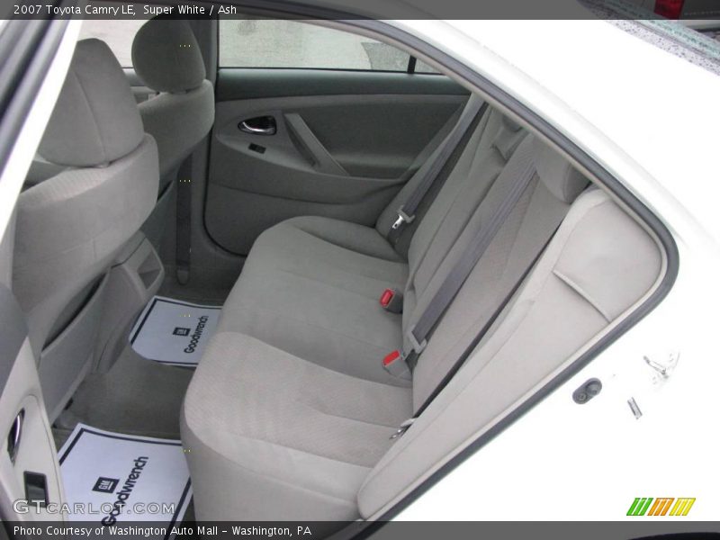 Super White / Ash 2007 Toyota Camry LE