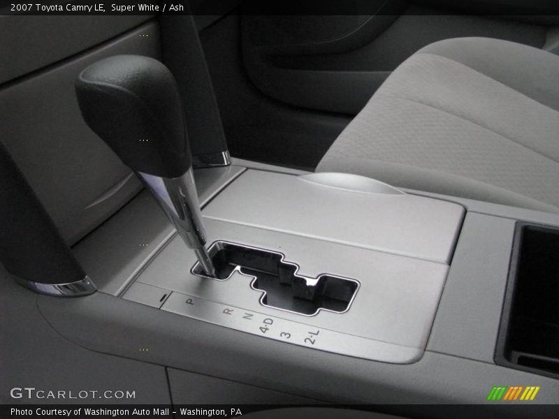 Super White / Ash 2007 Toyota Camry LE
