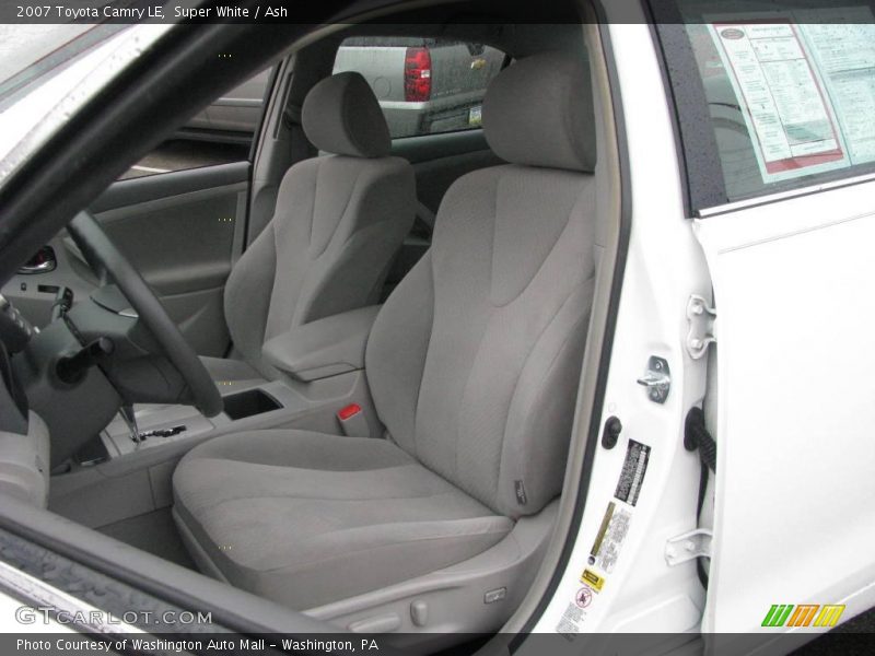Super White / Ash 2007 Toyota Camry LE