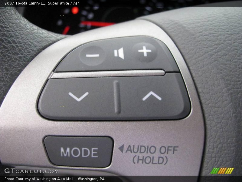 Super White / Ash 2007 Toyota Camry LE
