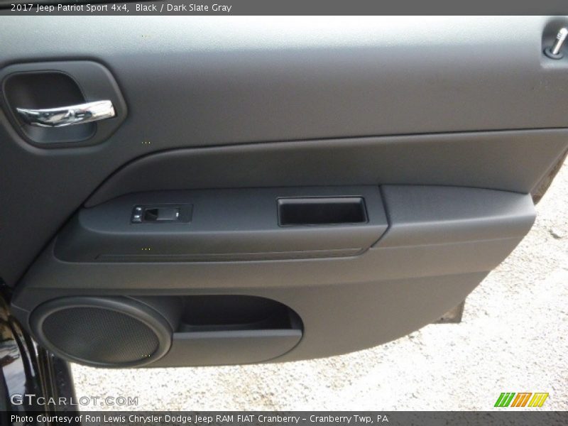 Black / Dark Slate Gray 2017 Jeep Patriot Sport 4x4