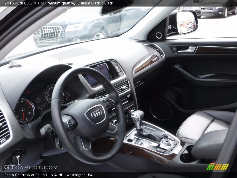 Brilliant Black / Black 2016 Audi Q5 2.0 TFSI Premium quattro