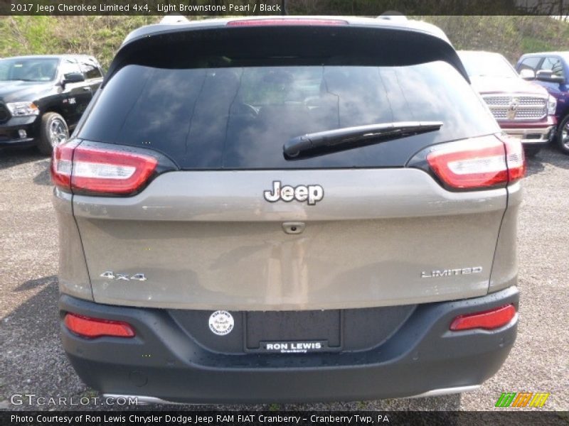 Light Brownstone Pearl / Black 2017 Jeep Cherokee Limited 4x4