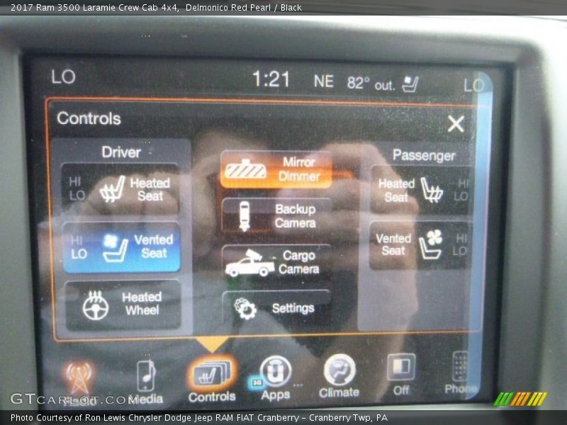 Delmonico Red Pearl / Black 2017 Ram 3500 Laramie Crew Cab 4x4
