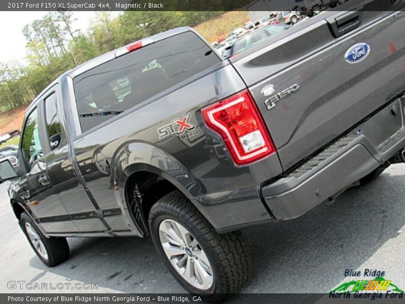 Magnetic / Black 2017 Ford F150 XL SuperCab 4x4