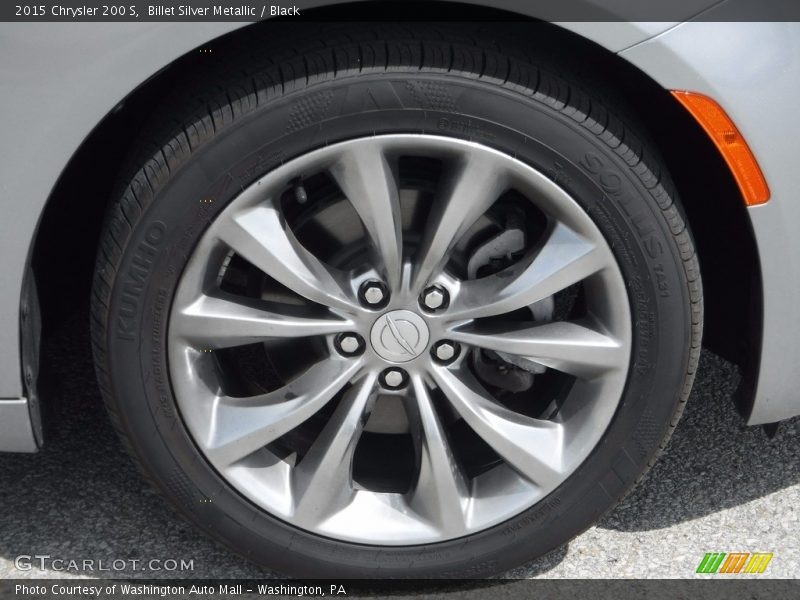 Billet Silver Metallic / Black 2015 Chrysler 200 S