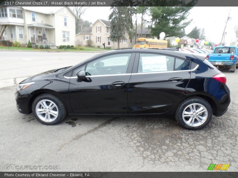 Mosaic Black Metallic / Jet Black 2017 Chevrolet Cruze LT