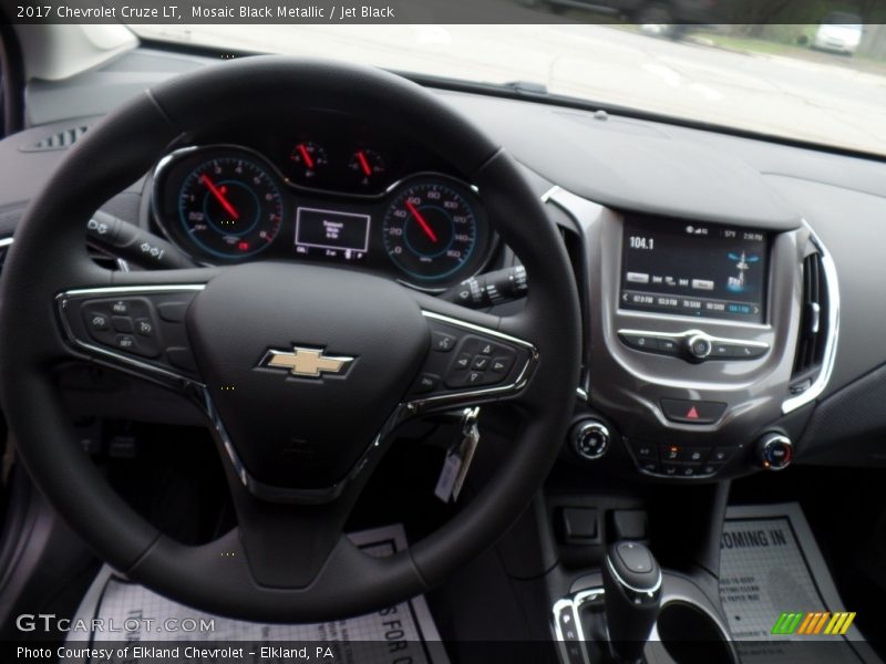 Mosaic Black Metallic / Jet Black 2017 Chevrolet Cruze LT