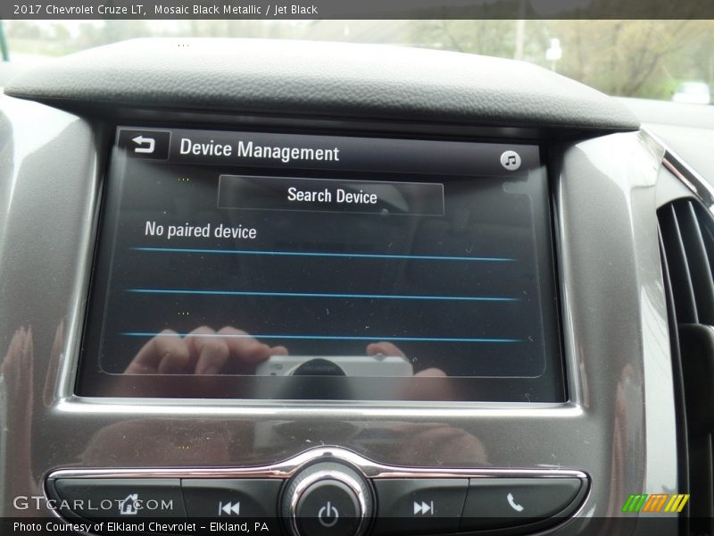 Mosaic Black Metallic / Jet Black 2017 Chevrolet Cruze LT