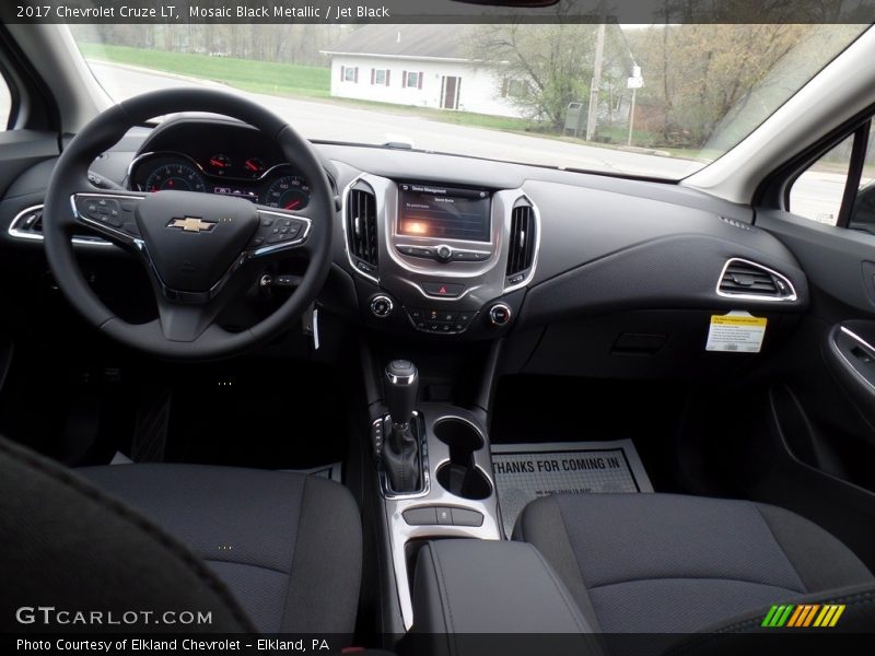 Mosaic Black Metallic / Jet Black 2017 Chevrolet Cruze LT