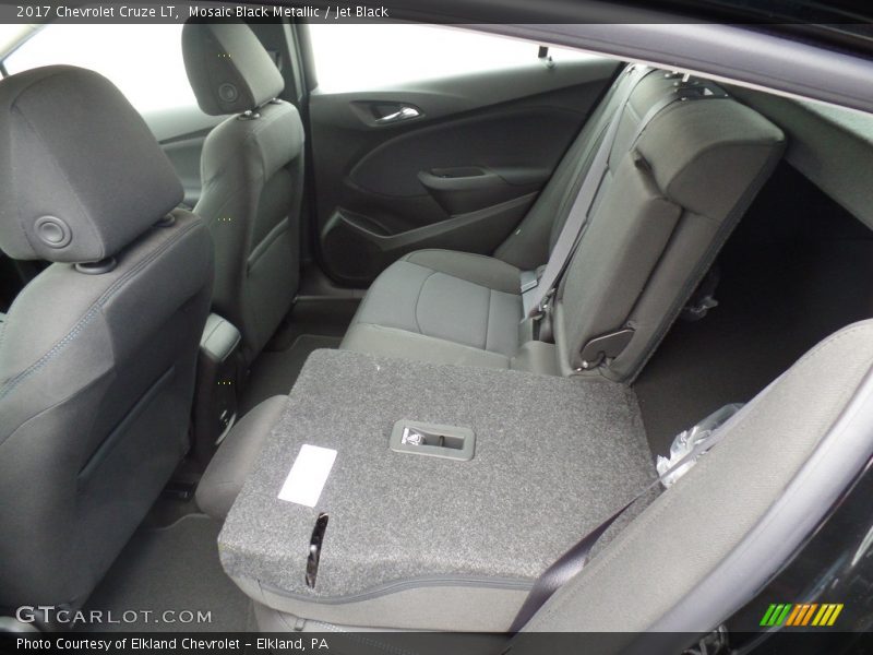 Mosaic Black Metallic / Jet Black 2017 Chevrolet Cruze LT