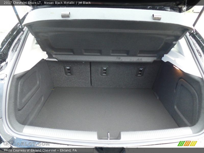Mosaic Black Metallic / Jet Black 2017 Chevrolet Cruze LT