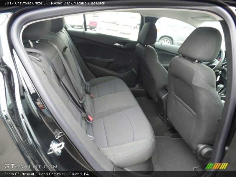 Mosaic Black Metallic / Jet Black 2017 Chevrolet Cruze LT
