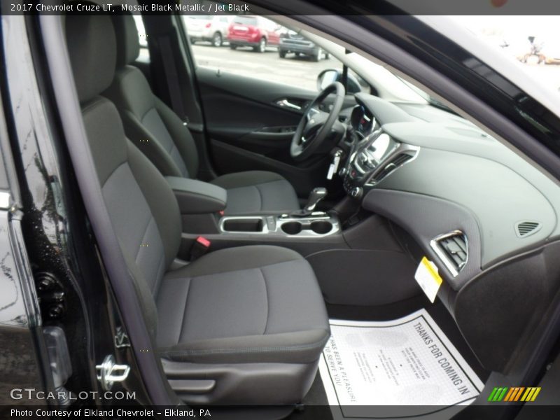 Mosaic Black Metallic / Jet Black 2017 Chevrolet Cruze LT