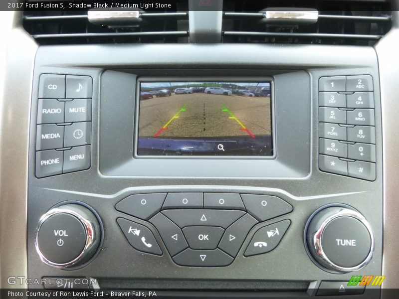 Shadow Black / Medium Light Stone 2017 Ford Fusion S