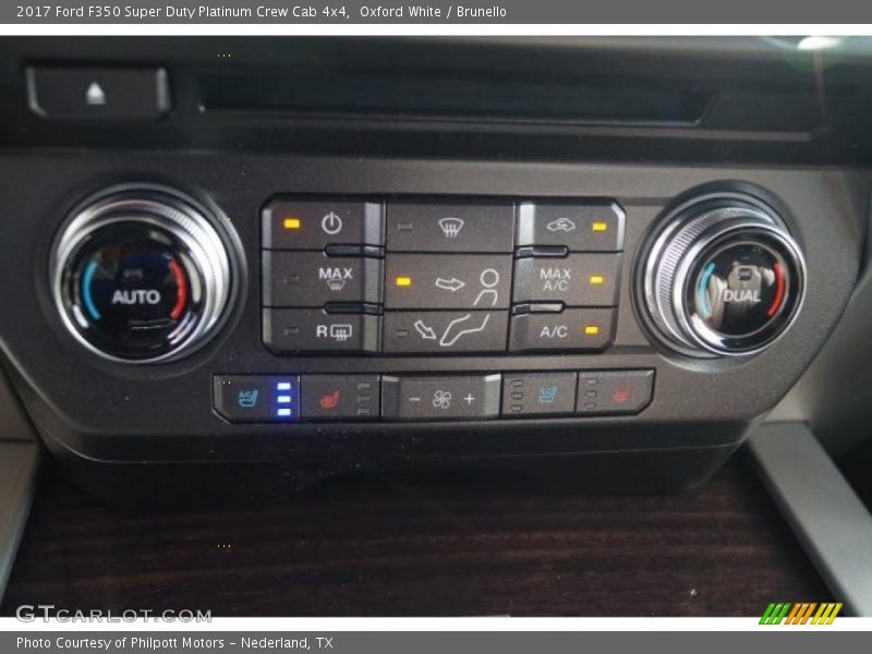Oxford White / Brunello 2017 Ford F350 Super Duty Platinum Crew Cab 4x4
