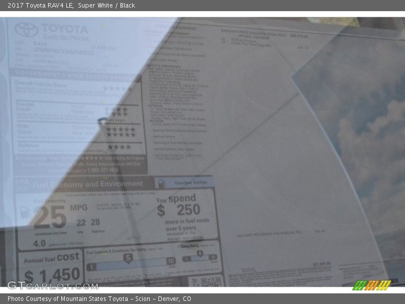 Super White / Black 2017 Toyota RAV4 LE
