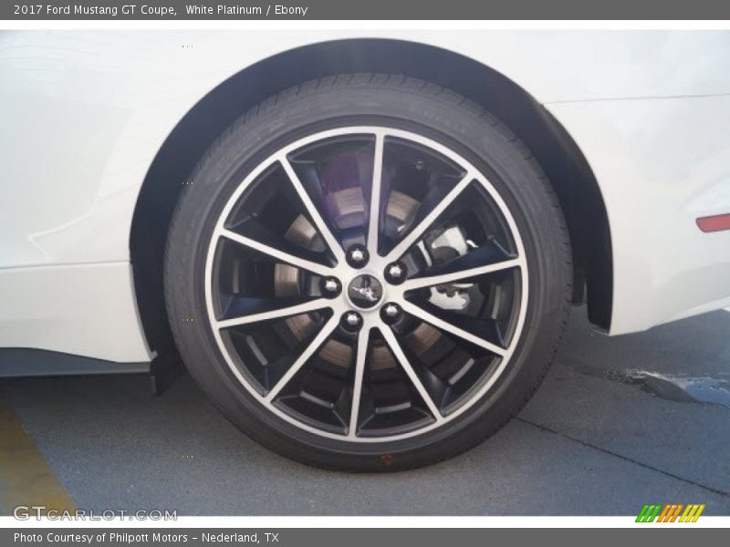 White Platinum / Ebony 2017 Ford Mustang GT Coupe