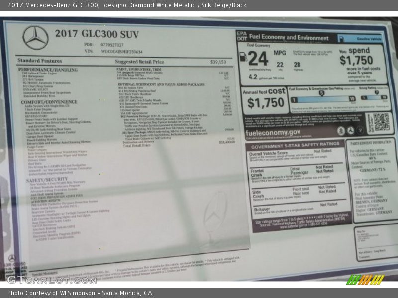 designo Diamond White Metallic / Silk Beige/Black 2017 Mercedes-Benz GLC 300