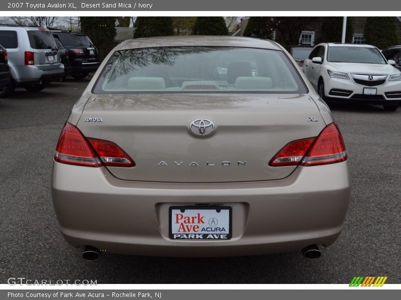 Desert Sand Mica / Ivory 2007 Toyota Avalon XL