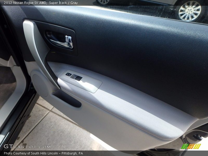 Super Black / Gray 2012 Nissan Rogue SV AWD