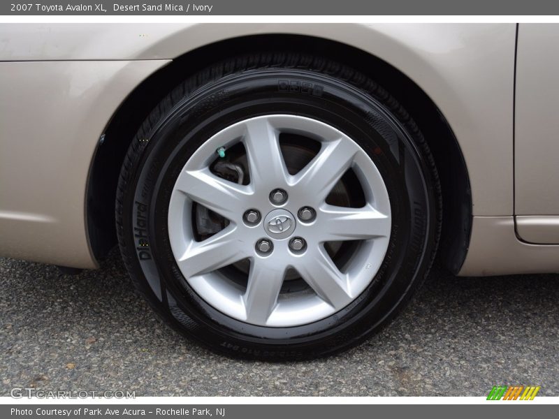 Desert Sand Mica / Ivory 2007 Toyota Avalon XL