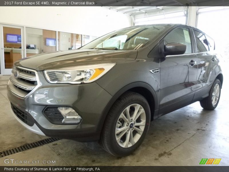 Magnetic / Charcoal Black 2017 Ford Escape SE 4WD