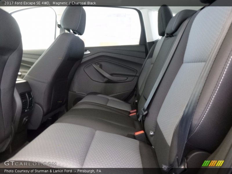 Magnetic / Charcoal Black 2017 Ford Escape SE 4WD