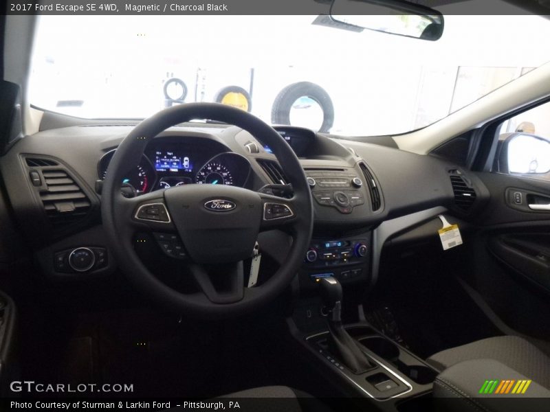 Magnetic / Charcoal Black 2017 Ford Escape SE 4WD