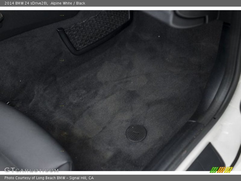 Alpine White / Black 2014 BMW Z4 sDrive28i