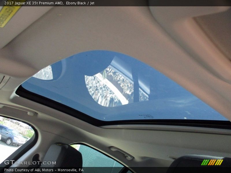 Ebony Black / Jet 2017 Jaguar XE 35t Premium AWD