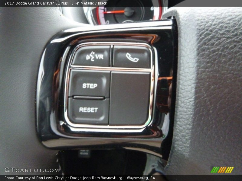Billet Metallic / Black 2017 Dodge Grand Caravan SE Plus