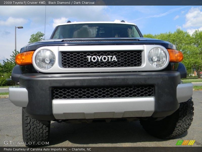 Black Diamond / Dark Charcoal 2009 Toyota FJ Cruiser 4WD