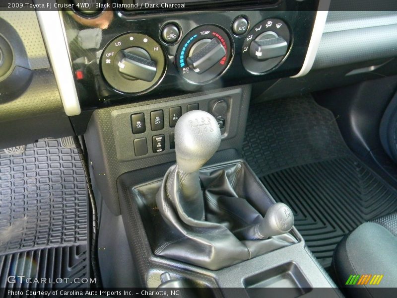 Black Diamond / Dark Charcoal 2009 Toyota FJ Cruiser 4WD