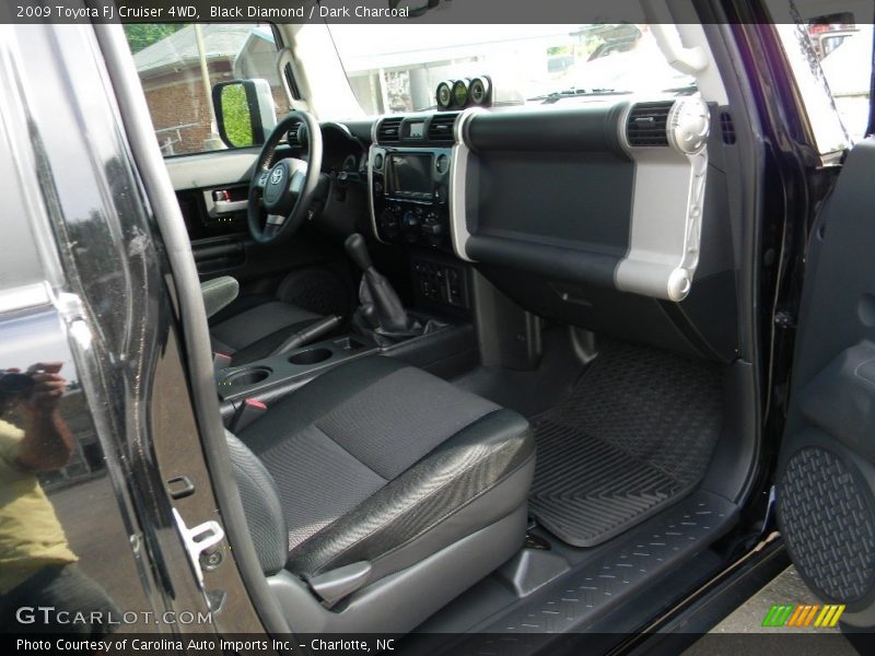 Black Diamond / Dark Charcoal 2009 Toyota FJ Cruiser 4WD