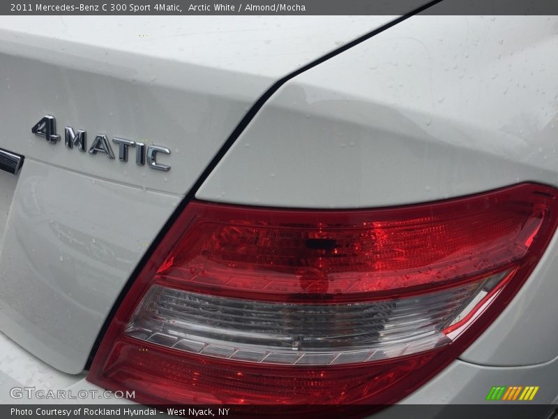 Arctic White / Almond/Mocha 2011 Mercedes-Benz C 300 Sport 4Matic