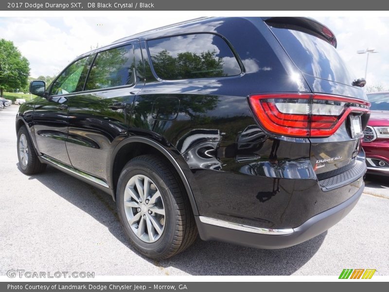 DB Black Crystal / Black 2017 Dodge Durango SXT
