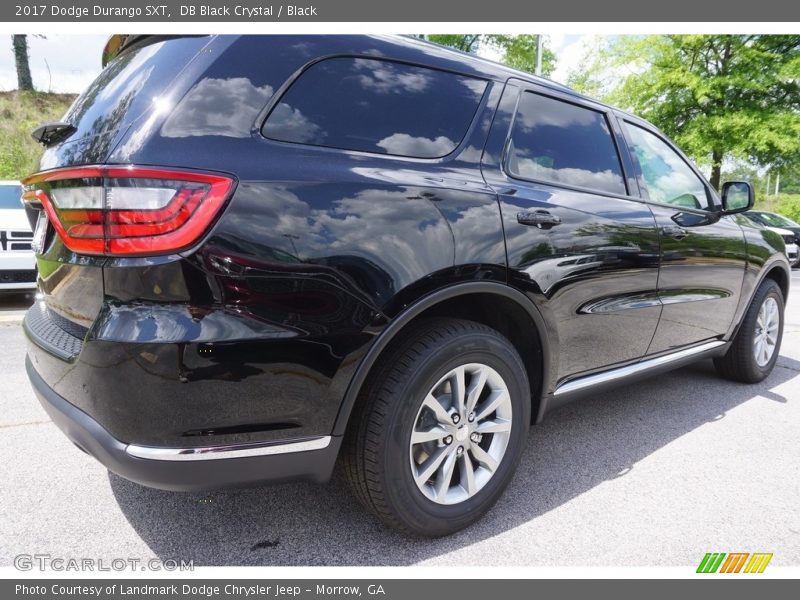 DB Black Crystal / Black 2017 Dodge Durango SXT