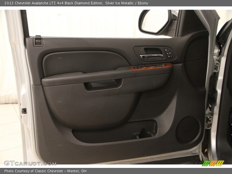 Silver Ice Metallic / Ebony 2013 Chevrolet Avalanche LTZ 4x4 Black Diamond Edition